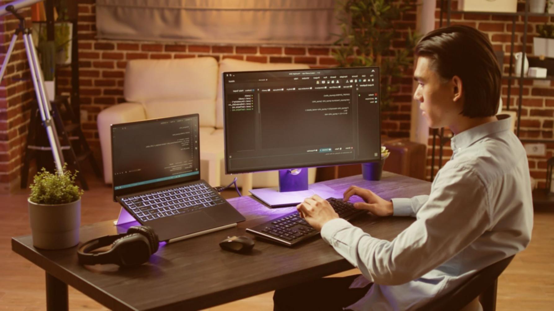 Training participants collaborating on blockchain project during intensive workshop